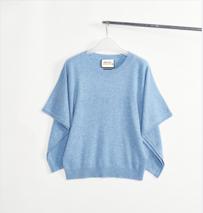 Blauer Kaschmirpullover mit Schmetterlingsärmeln für Damen